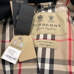 Burberry The Chelsea black trench